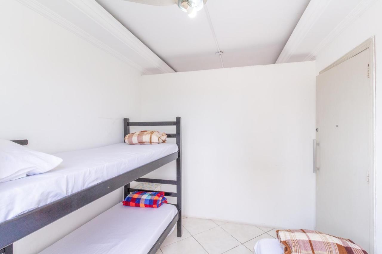 Le Monde Hostel Guaruja Bagian luar foto